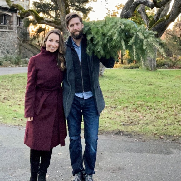 Meet your Posher, Taylor - Picture 2 of 2